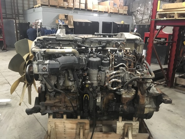 DD13 Engine Assembly | Diesel Brothers